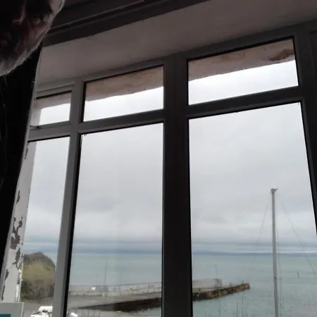 롯지 The Boathouse 번드런